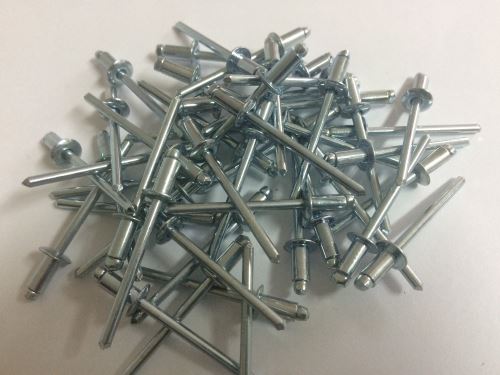 Pozinkovaný inštalatérsky nit 4 x 8