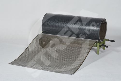 PREFA perforovaný hliníkový plech vo zvitku 0,70 x 1000 mm, antracit/vojenská hnedá - khaki