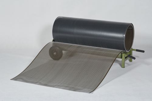 PREFA perforovaný hliníkový plech vo zvitku 0,70 x 1000 mm, antracit/vojenská hnedá - khaki